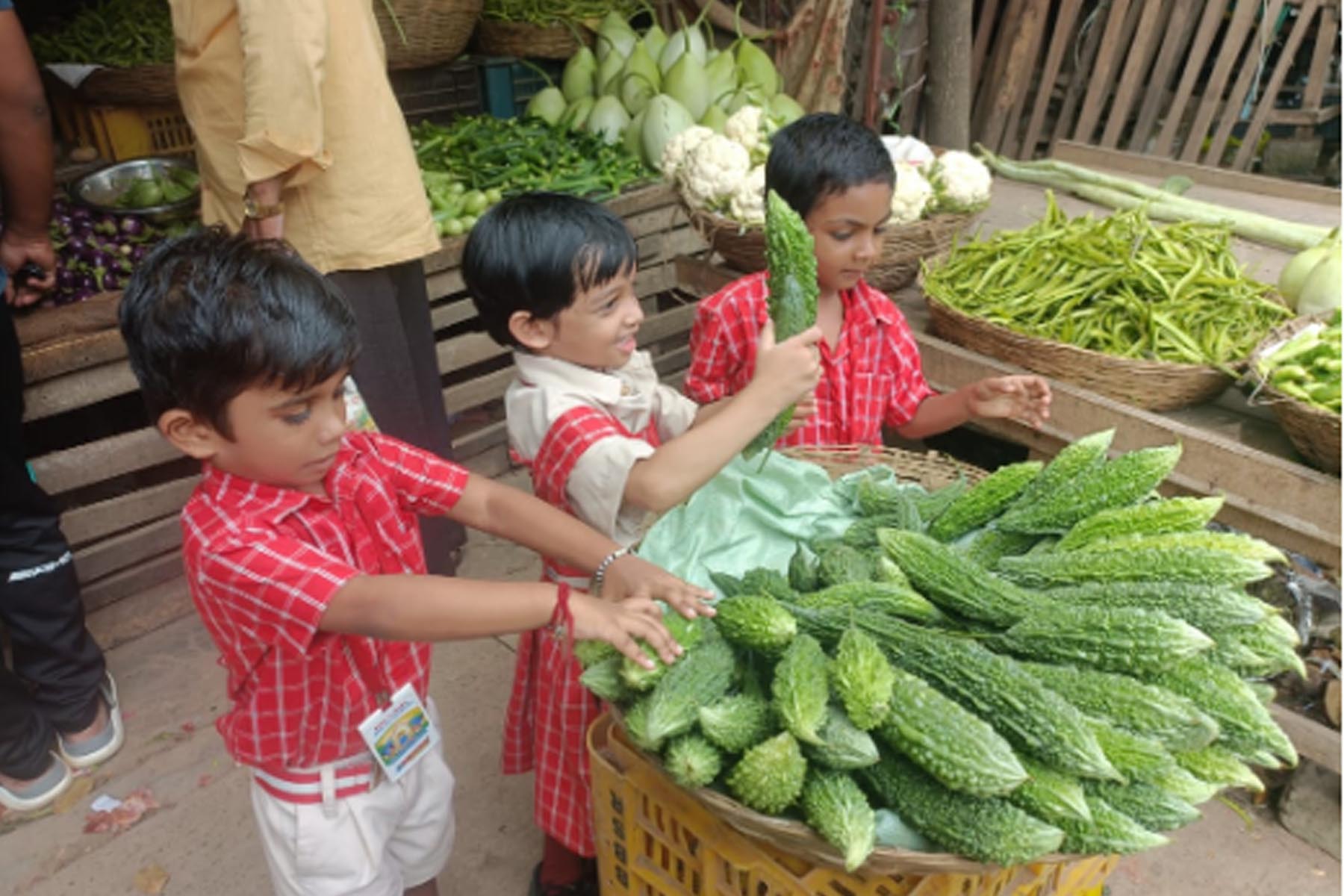 Experiencing Fresh  Green Market