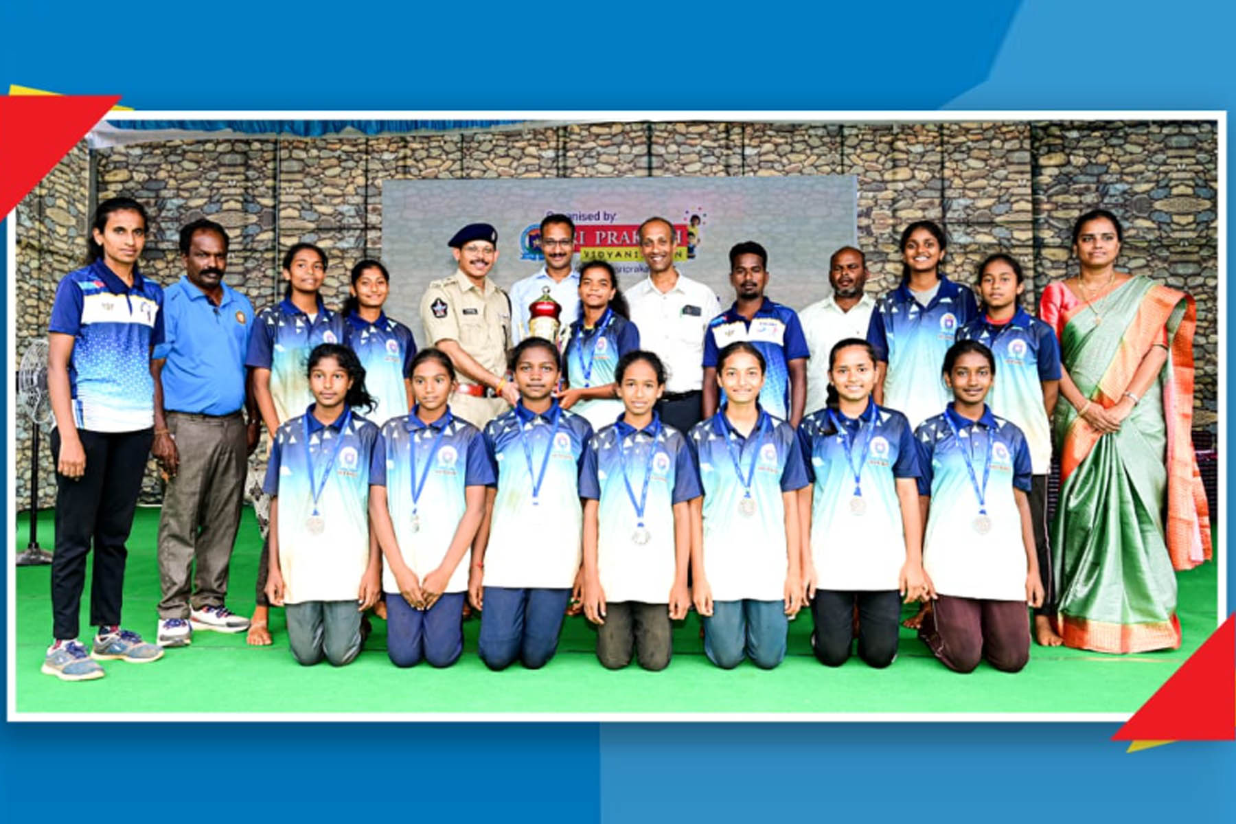 Thumping performance of Prakashites in CBSE Cluster