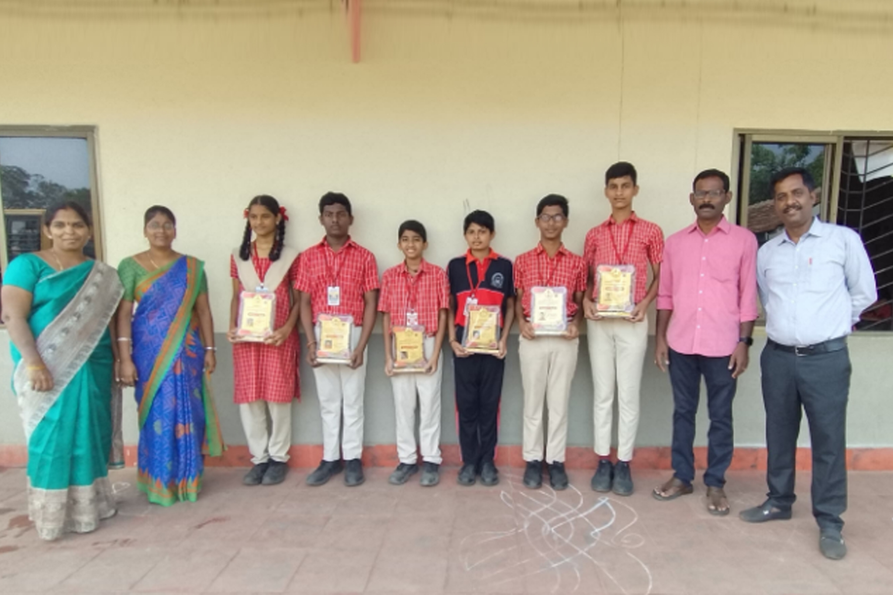 SRI PRAKASHITES SPARKLING PERFORMANCE IN MSET