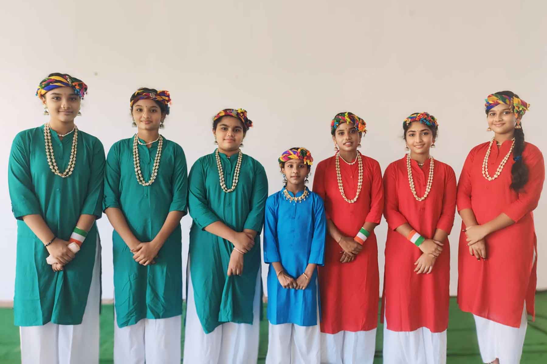 Achievers of Bharat Vikas Parishad singing competition:-
