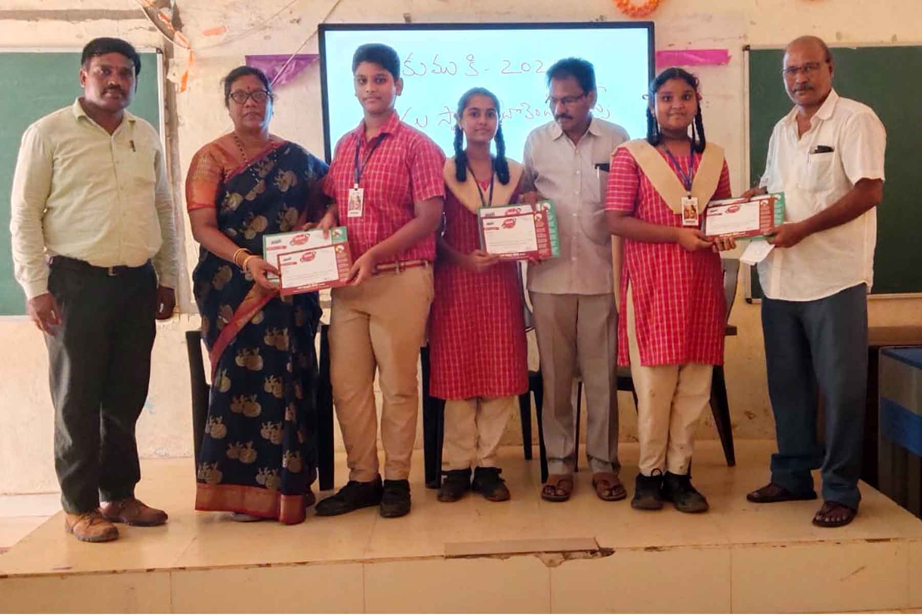 STUDENTS SHINE IN CHEKUMUKHI SCIENCE COMPETITION