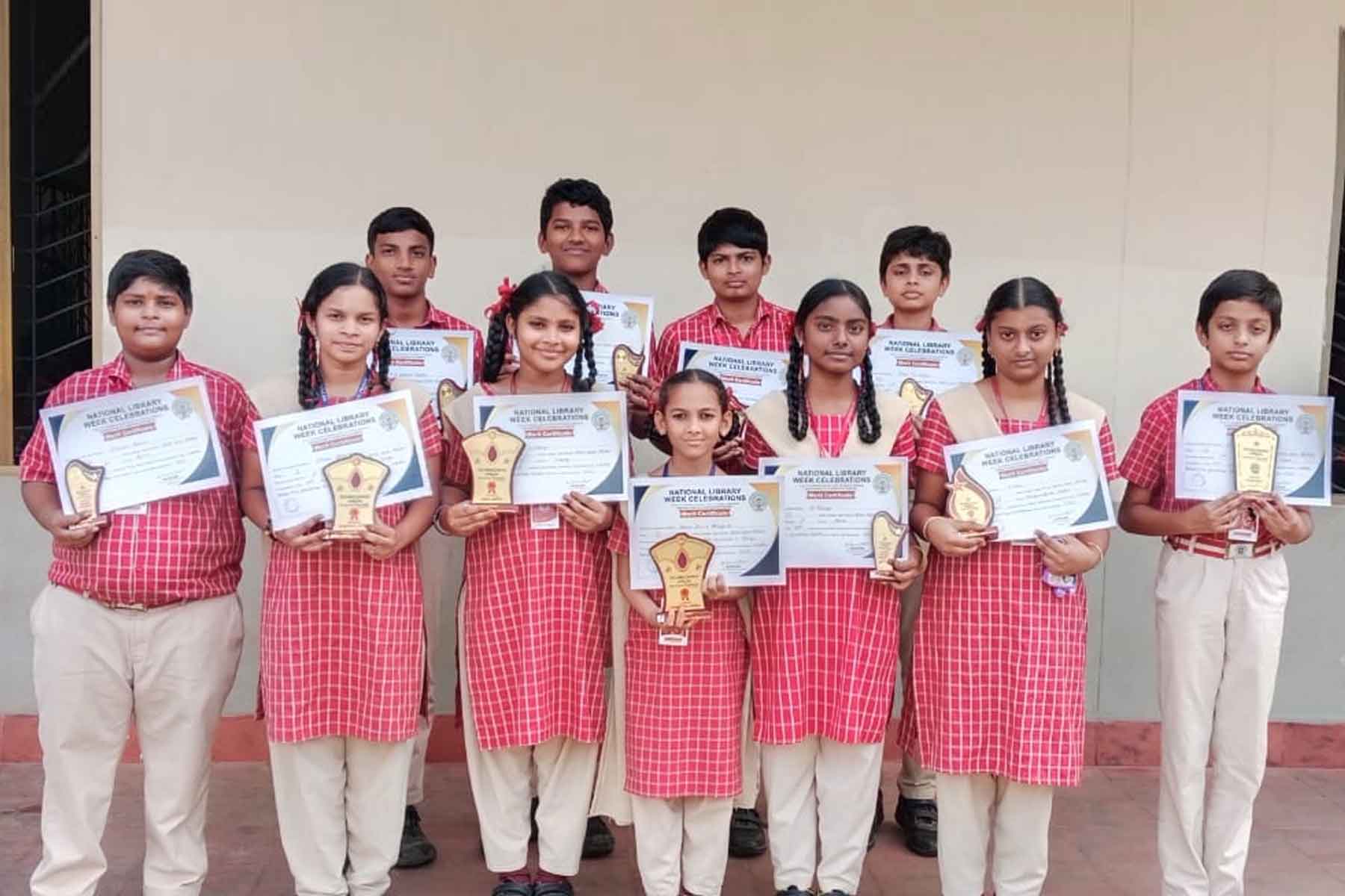 గ్రంథాలయ వారోత్సవాల్లో శ్రీ ప్రకాష్ విద్యార్థుల ప్రతిభ